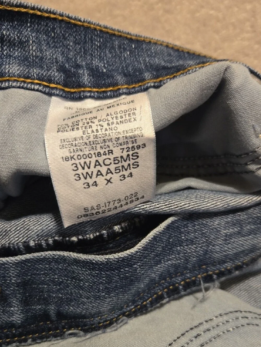 Wrangler Men's Relaxed Jeans in Blue Denim